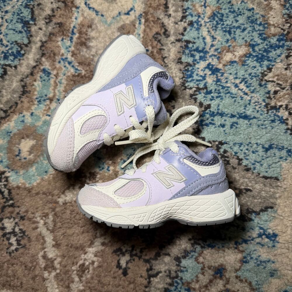 new balance 2002r - Picture 4 of 6